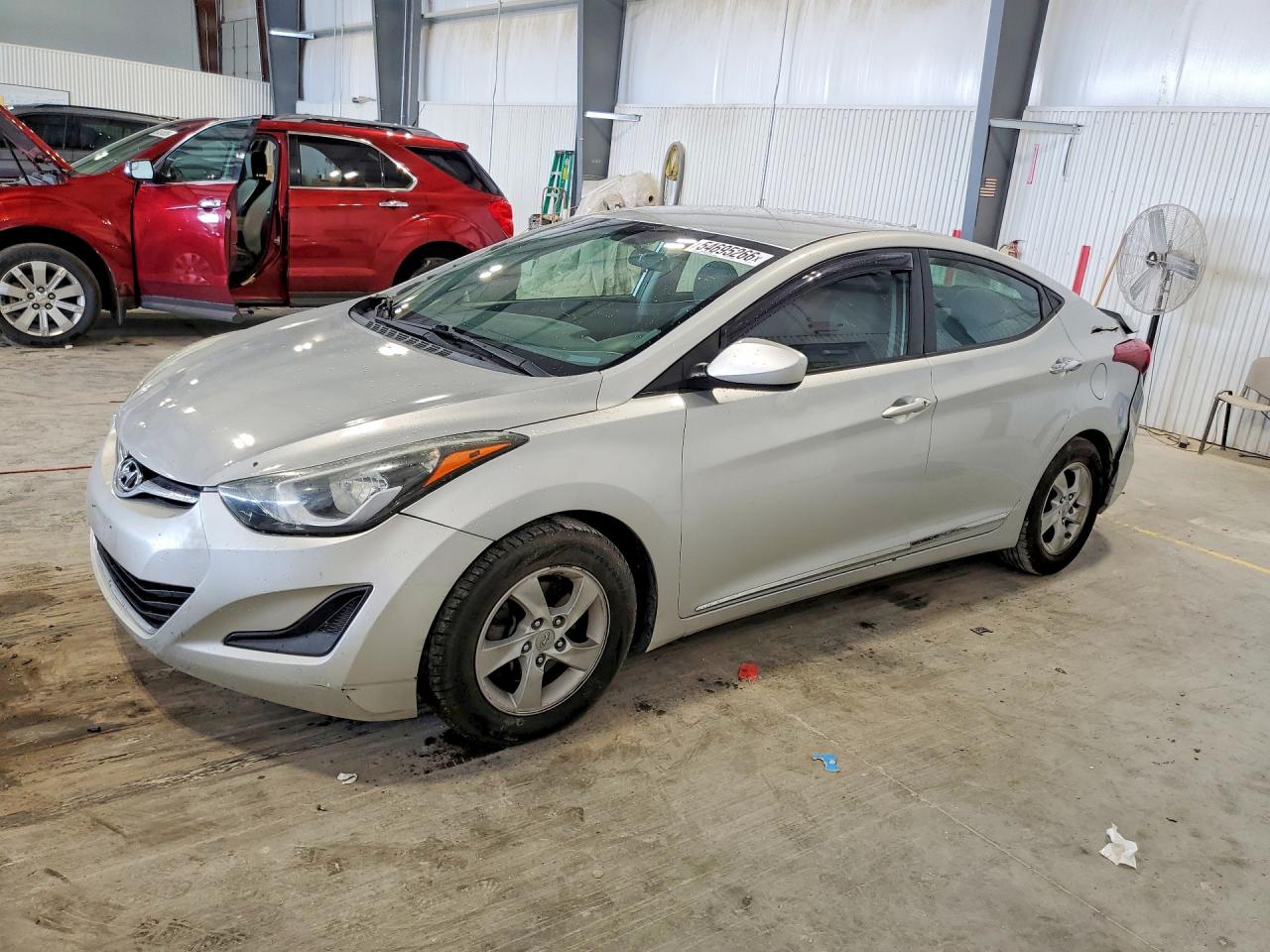 Salvage Hyundai ELANTRA Image