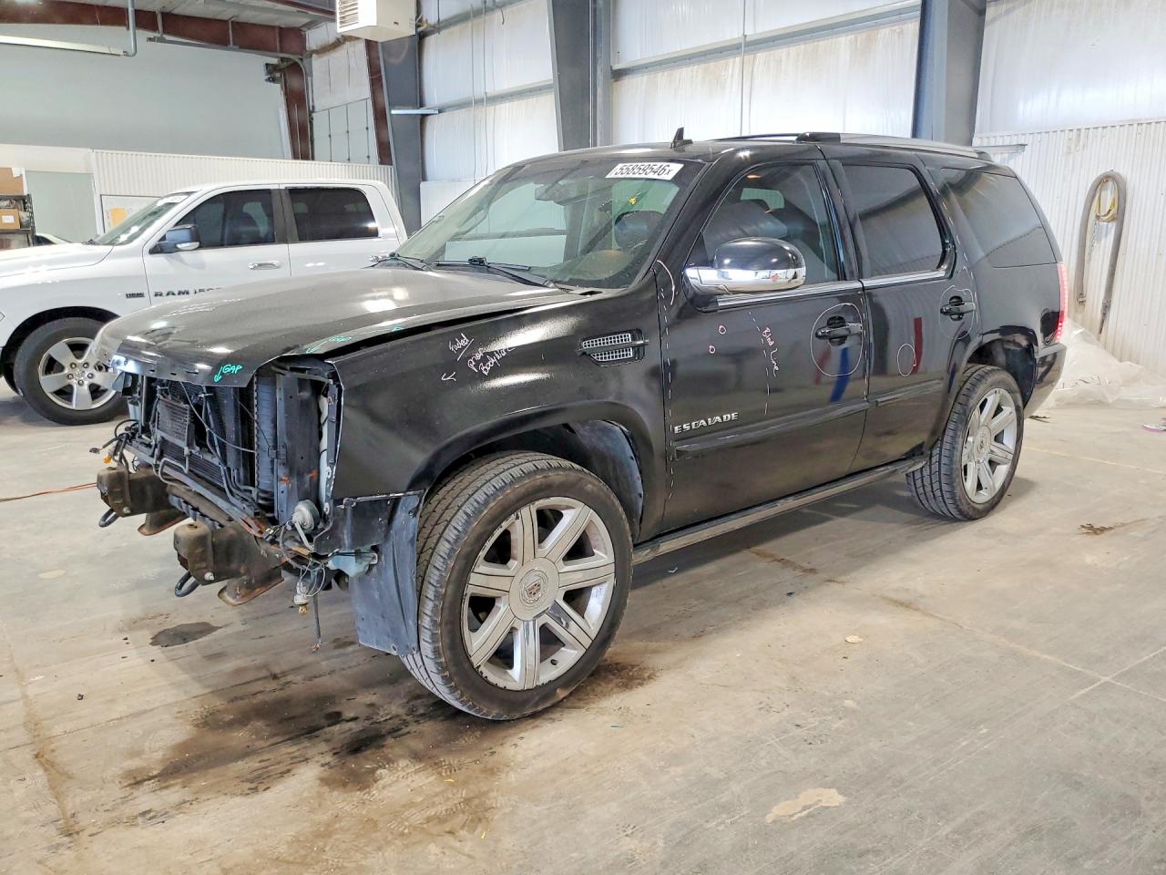 Salvage Cadillac Escalade Image