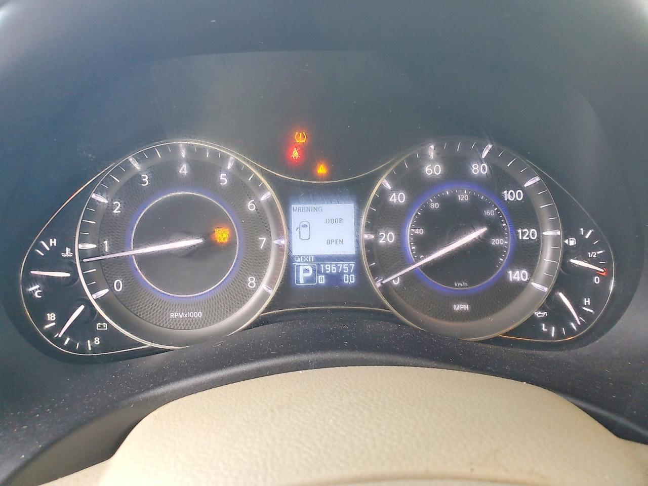 INFINITI Qx Base