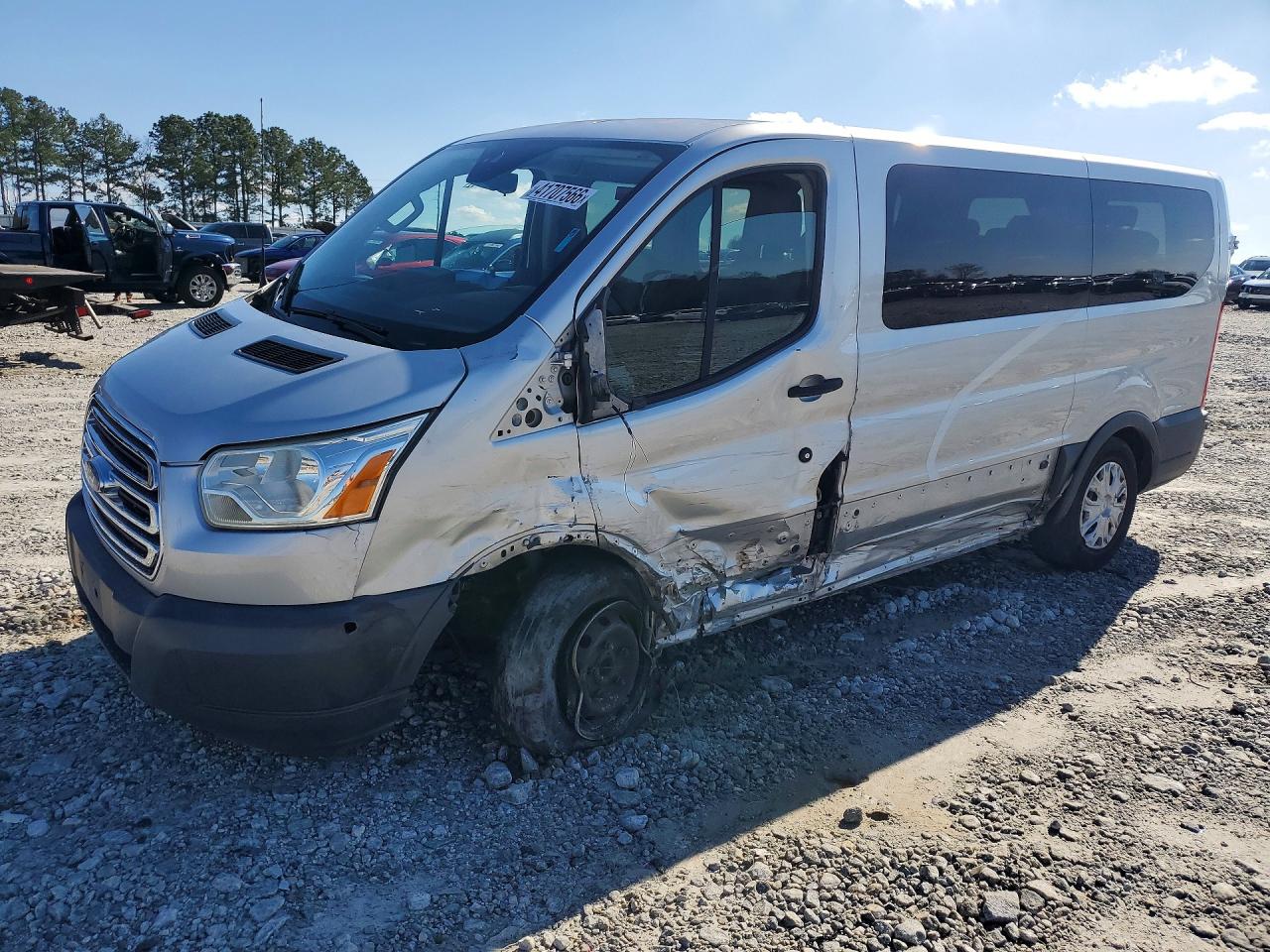 Salvage Ford Transit Image