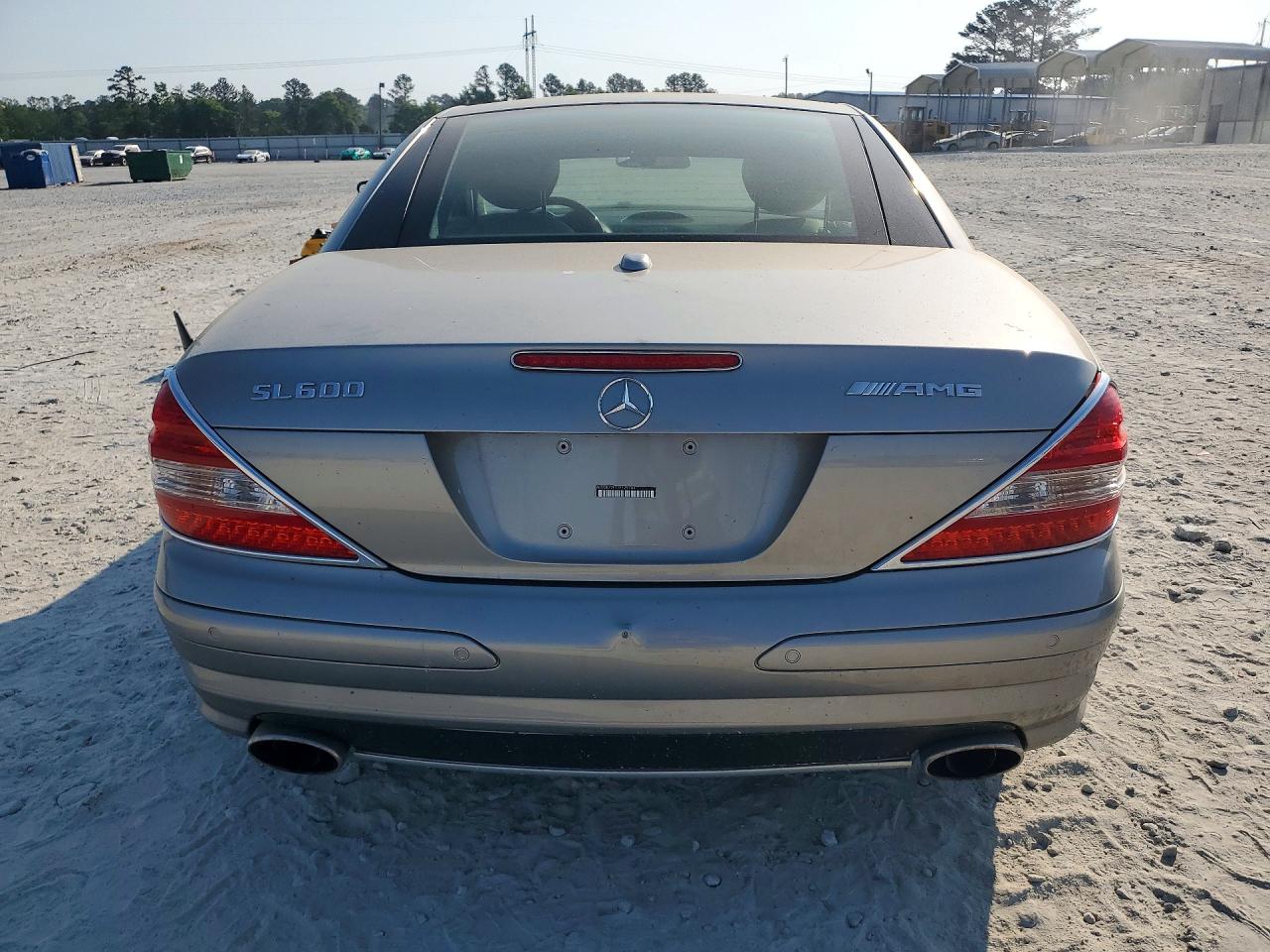 Mercedes-Benz S-Class 600