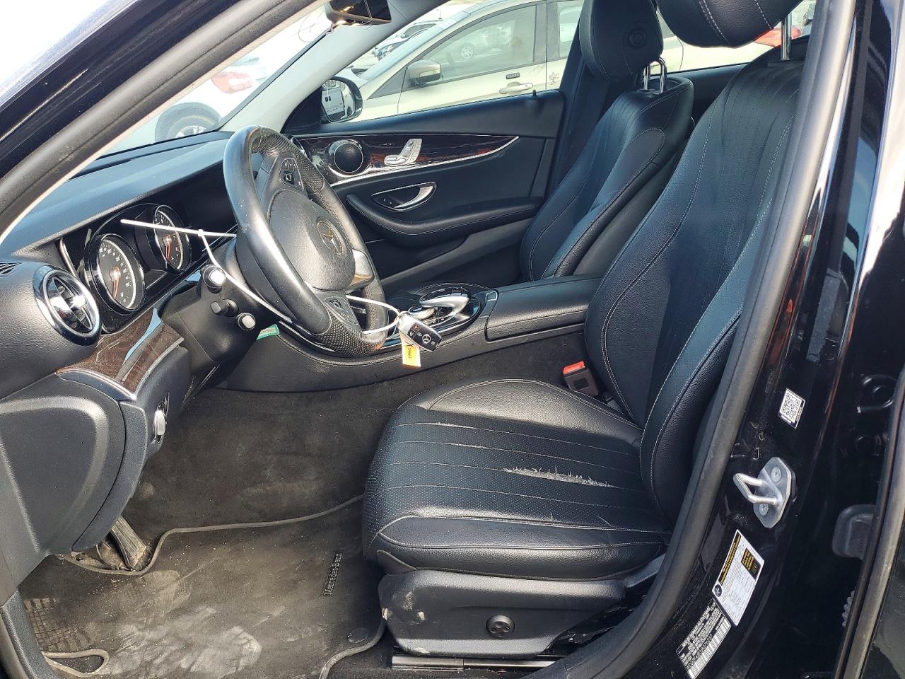 Mercedes-Benz E-Class 300