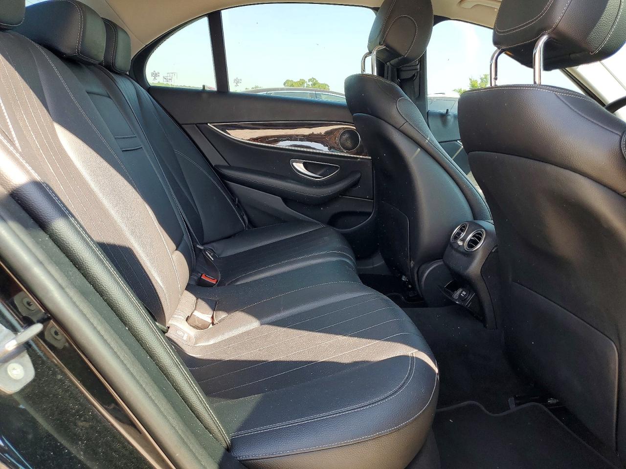 Mercedes-Benz E-Class 300