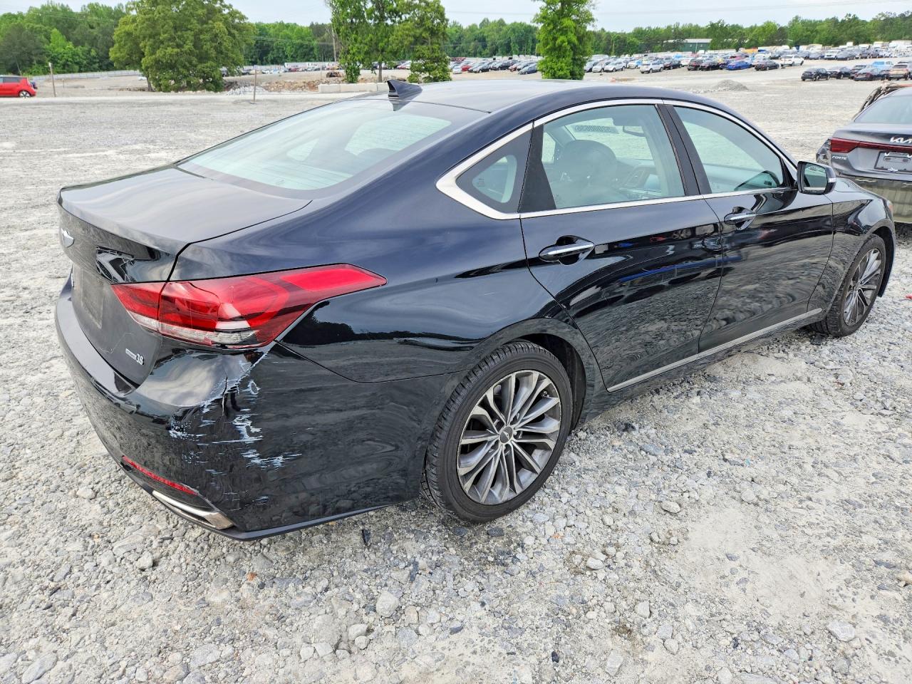 Hyundai Genesis 3.8l