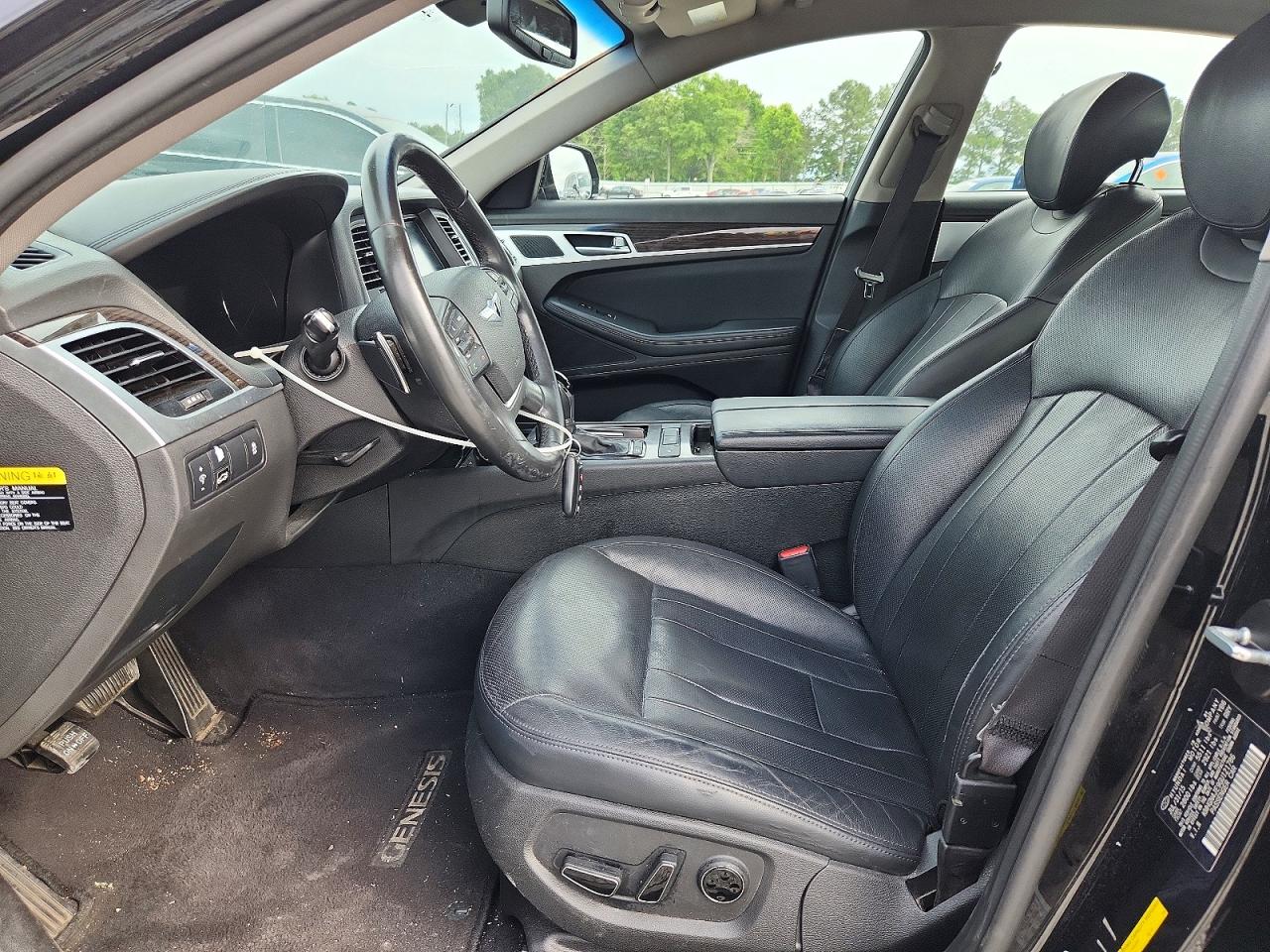 Hyundai Genesis 3.8l