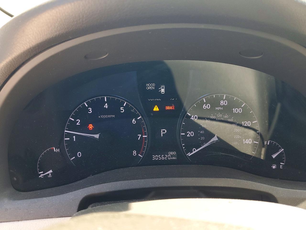 Lexus RX Base