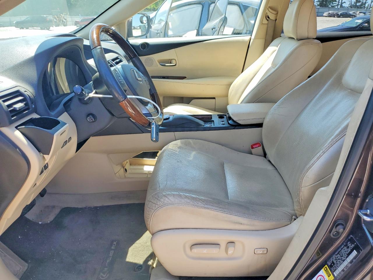 Lexus RX Base