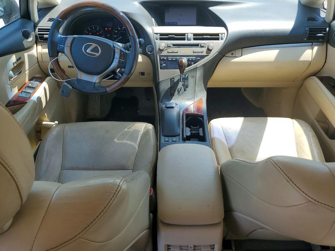 Lexus RX Base