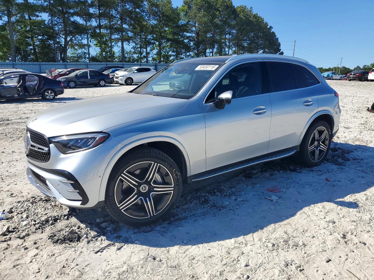 Salvage Mercedes-Benz GLC Image