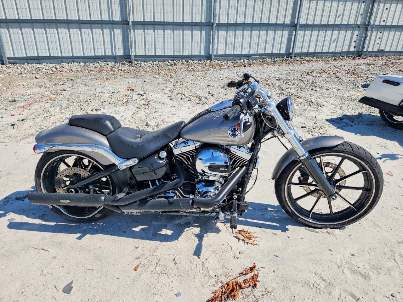 Salvage Harley-Davidson Fx Image
