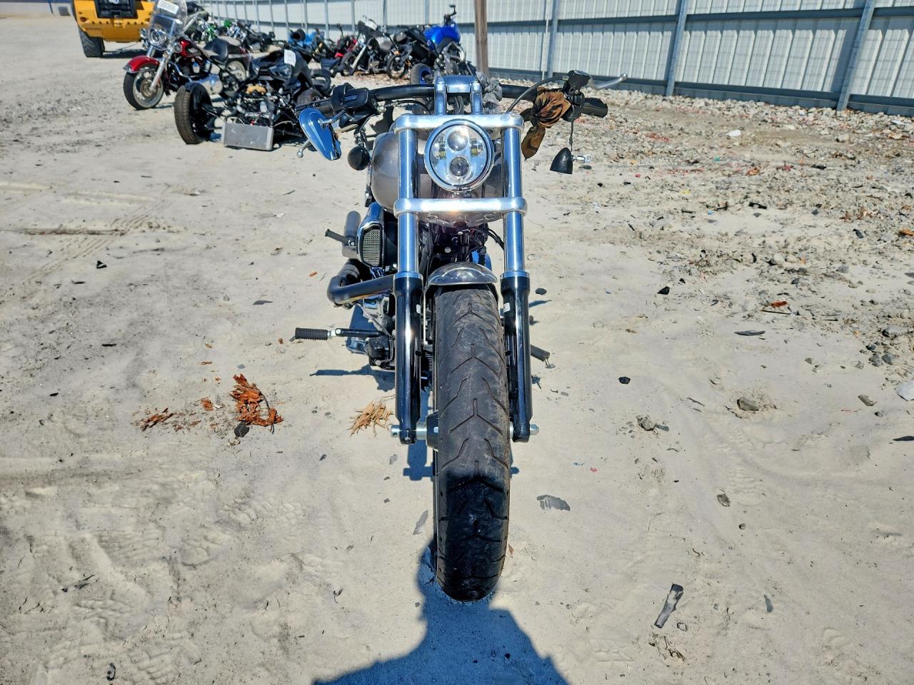 Harley-Davidson Fx Breakout