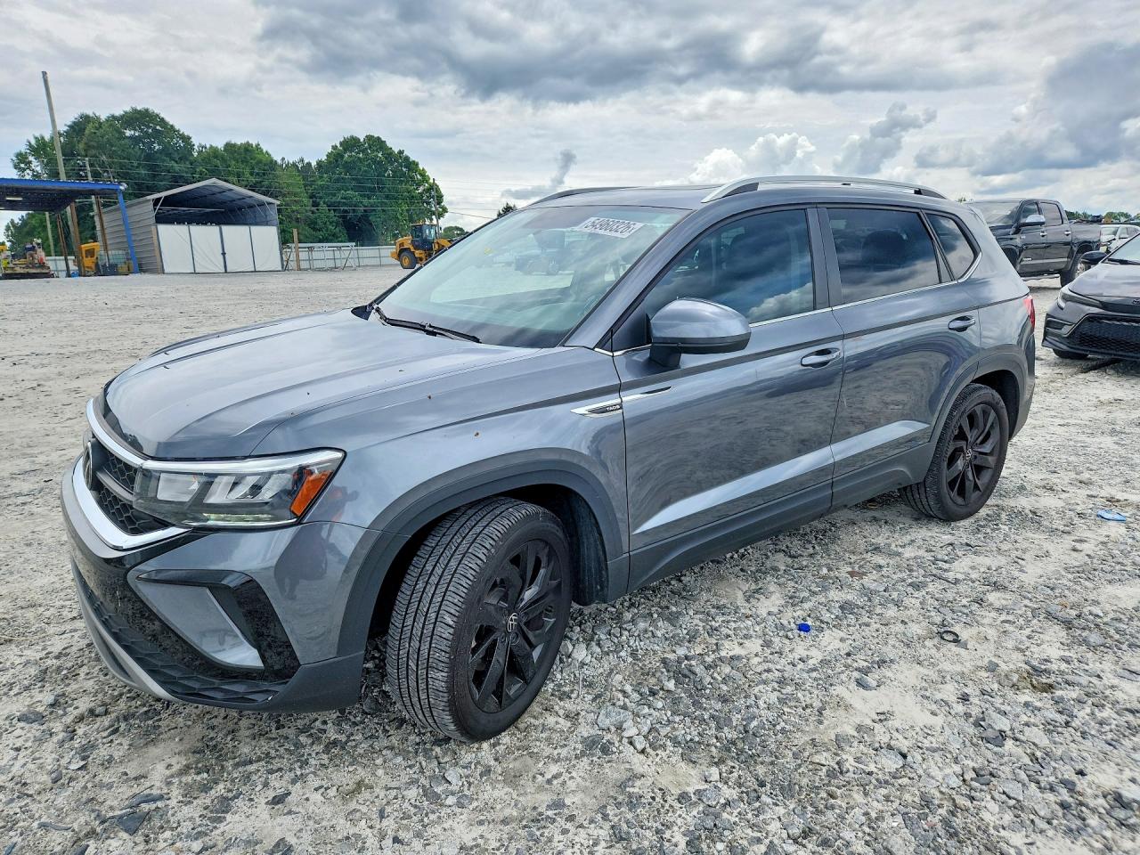 Salvage Volkswagen Taos Image