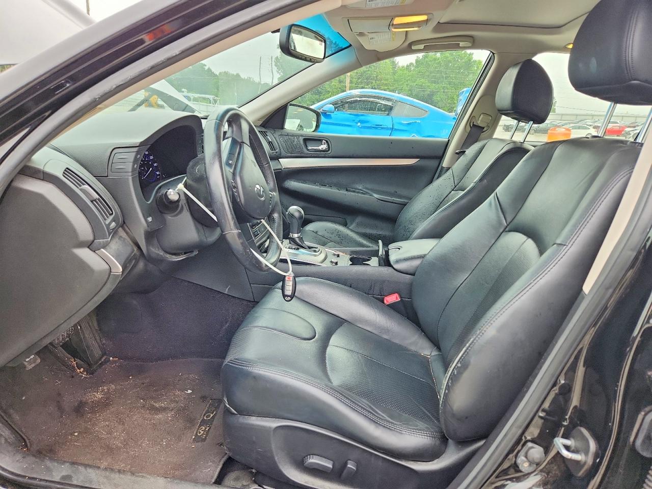 INFINITI Q40 Base