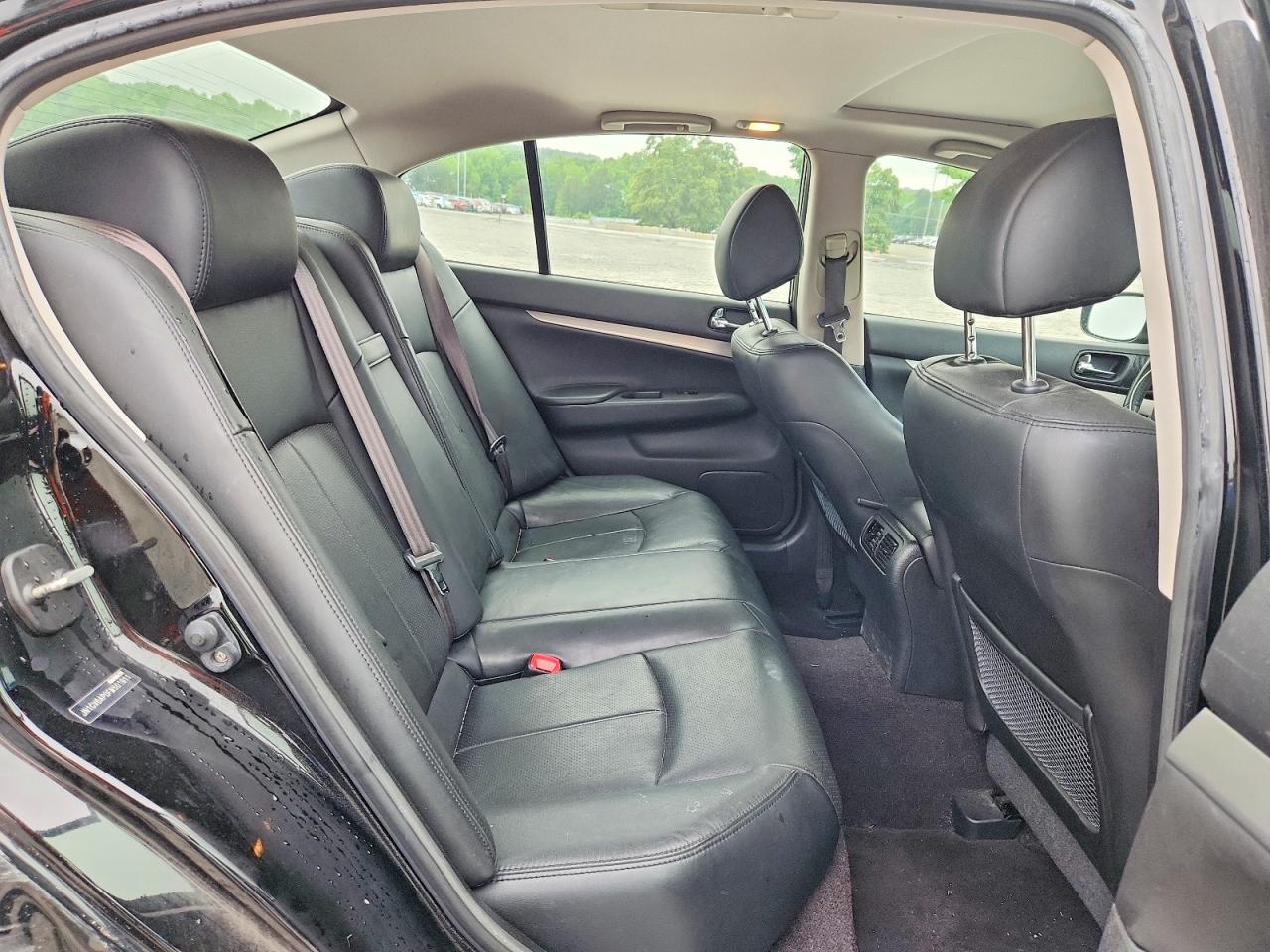 INFINITI Q40 Base