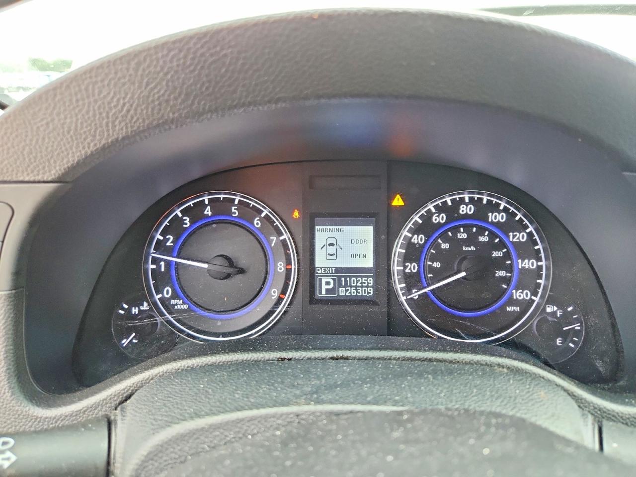 INFINITI Q40 Base