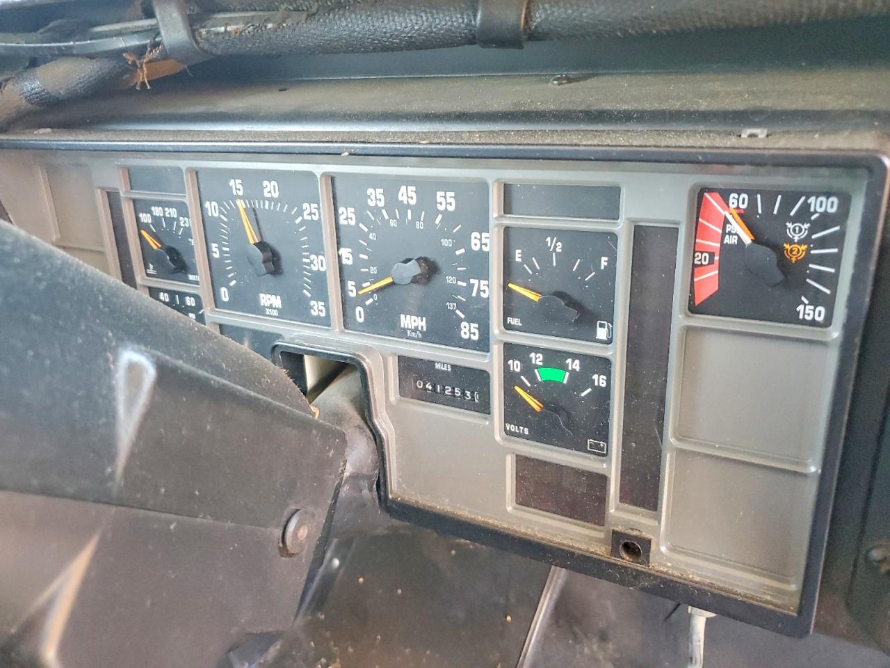 International 3000 3800