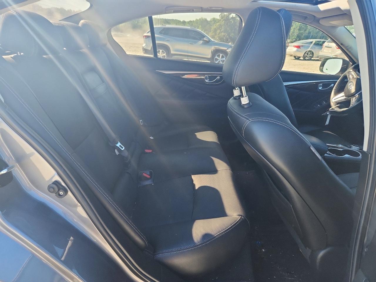 INFINITI Q50 3.0t Luxe