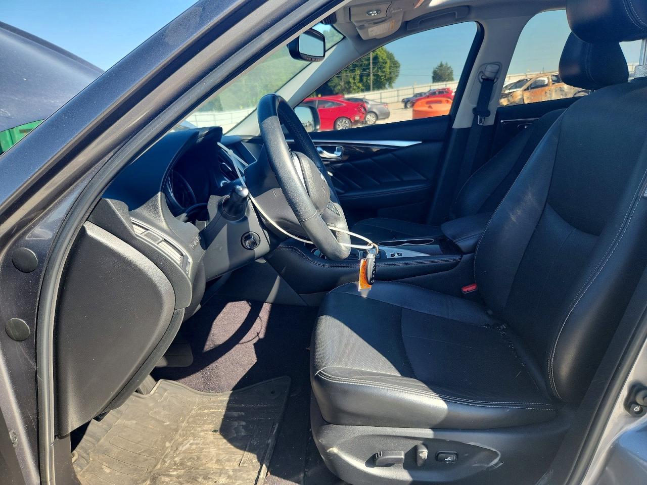 INFINITI Q50 3.0t Luxe