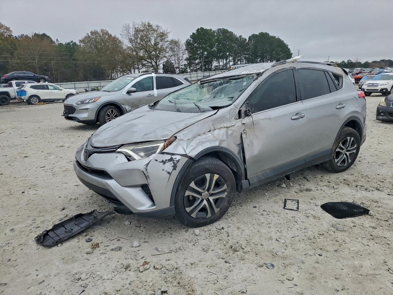 Salvage Toyota RAV4 Image
