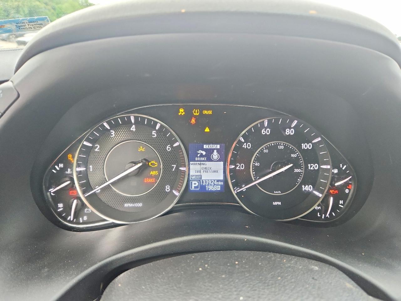 Nissan Armada Platinum