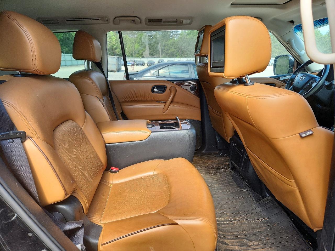 Nissan Armada Platinum