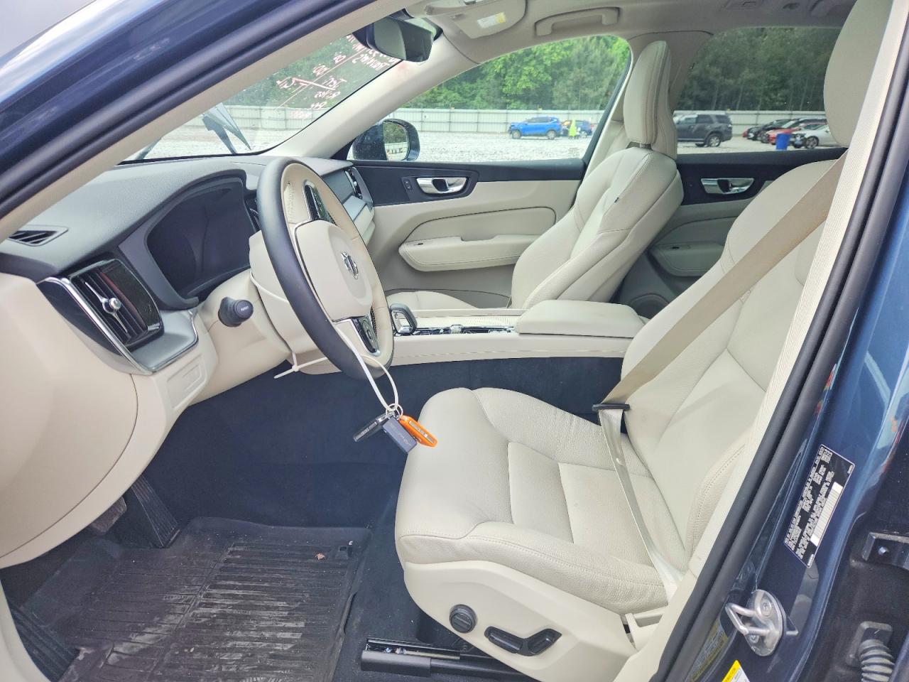 Volvo XC60 Core