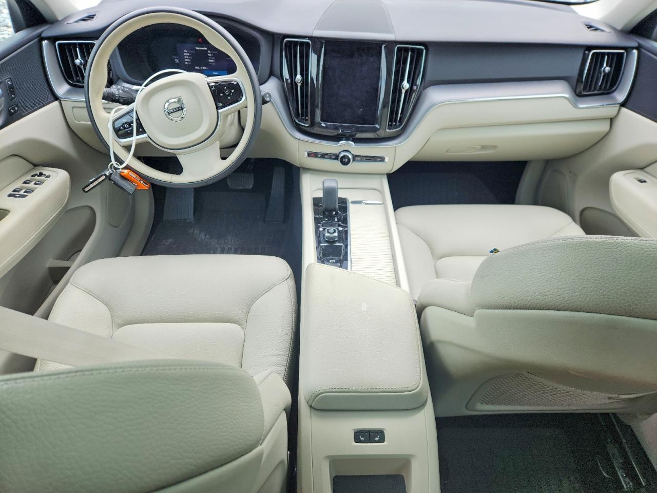 Volvo XC60 Core