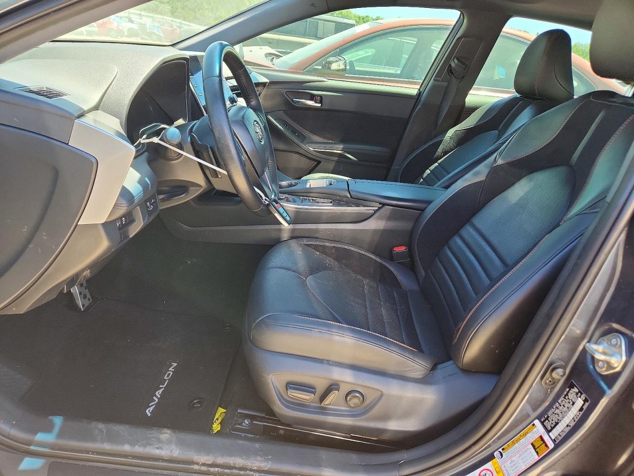 Toyota Avalon Xse