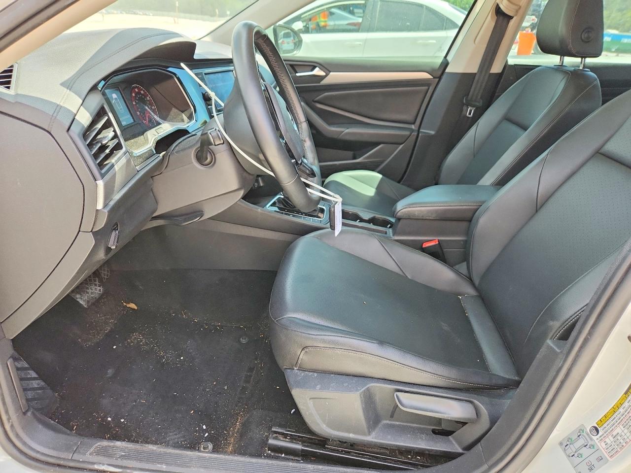 Volkswagen Jetta S