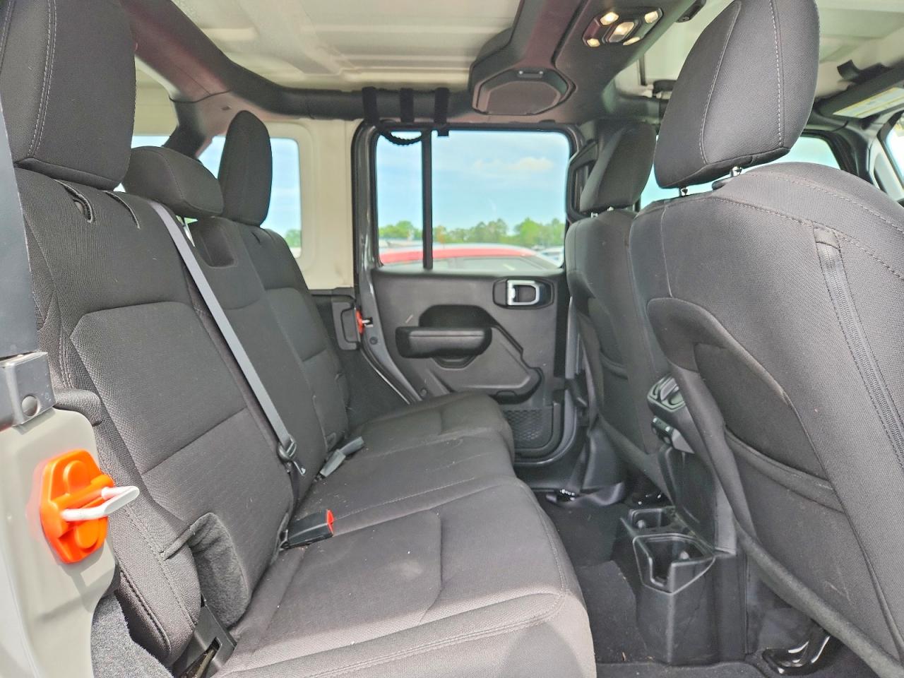 Jeep Wrangler Sport