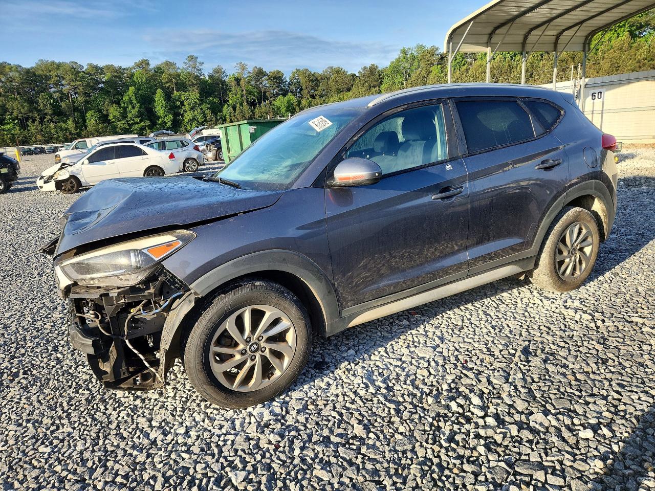 Salvage Hyundai TUCSON Image
