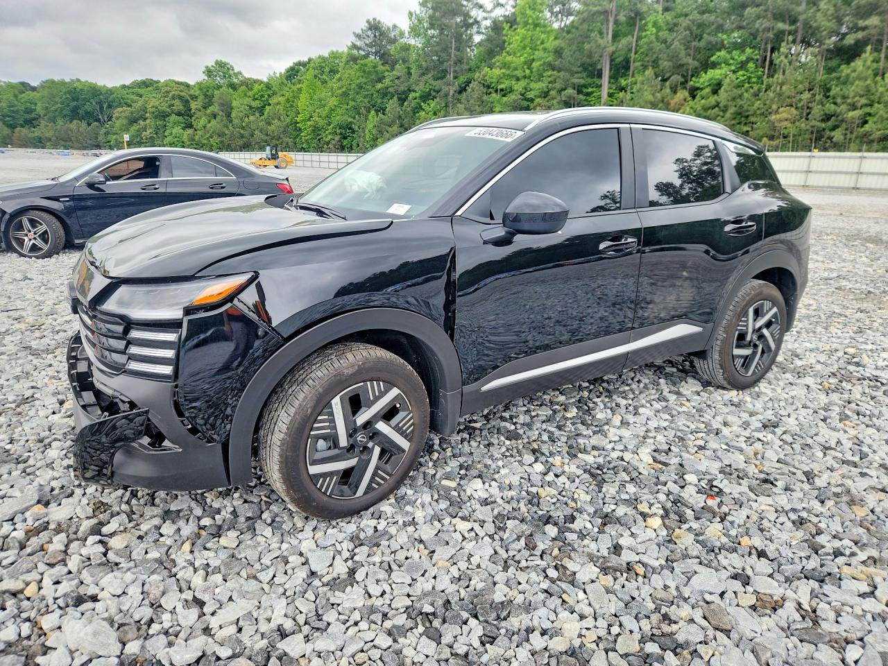 Salvage Nissan Kicks Image