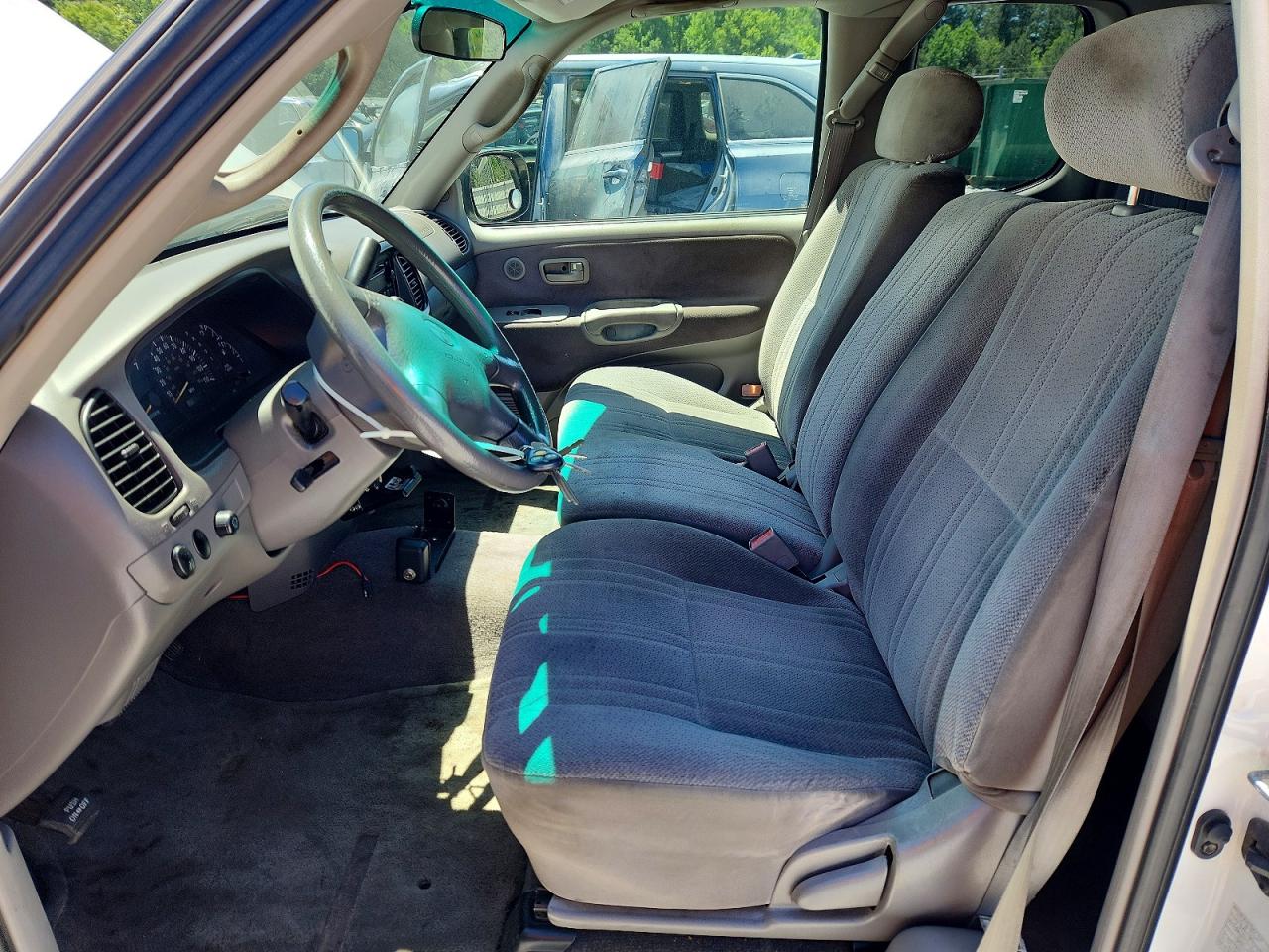 Toyota Tundra Sr5 V8