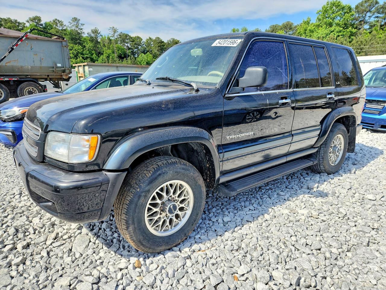 Salvage Isuzu Trooper Image
