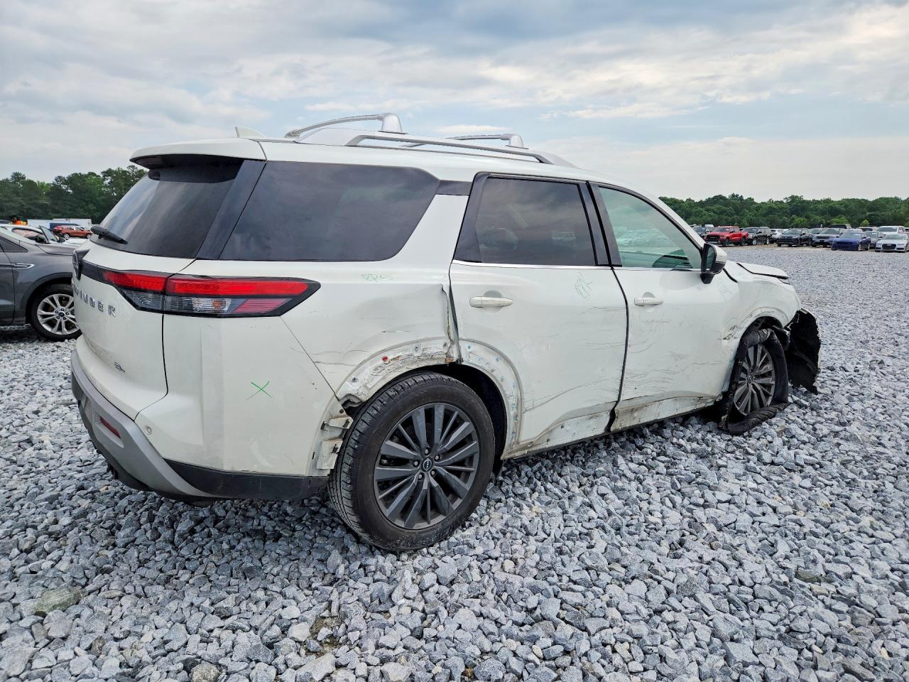 Nissan Pathfinder Sl