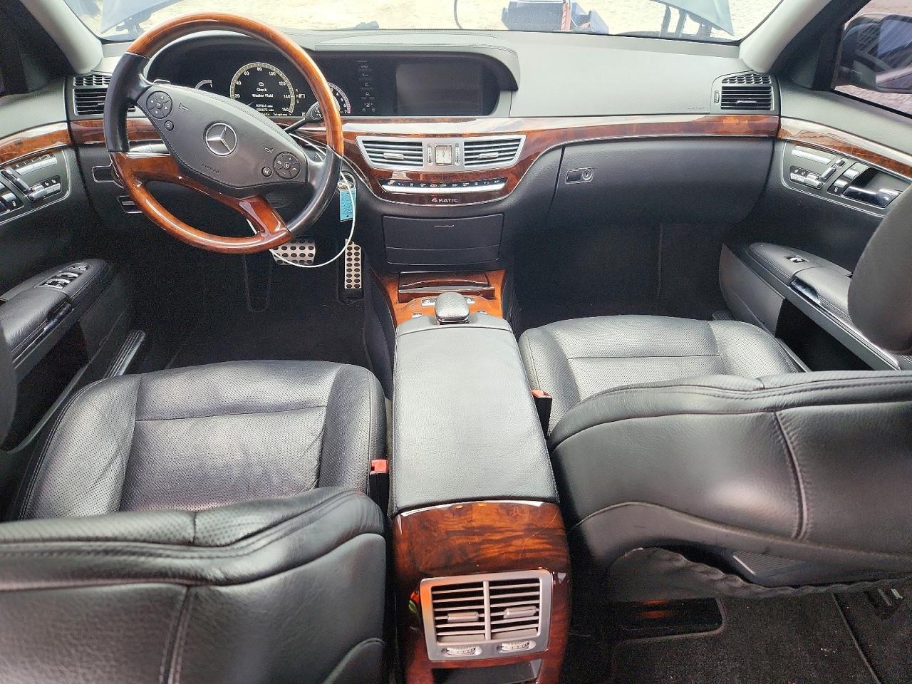 Mercedes-Benz S-Class 550 4matic
