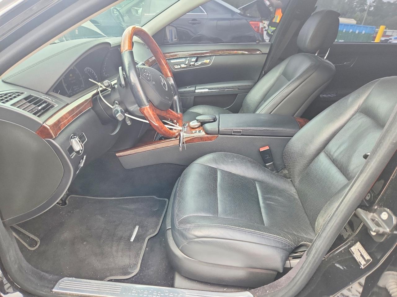 Mercedes-Benz S-Class 550 4matic