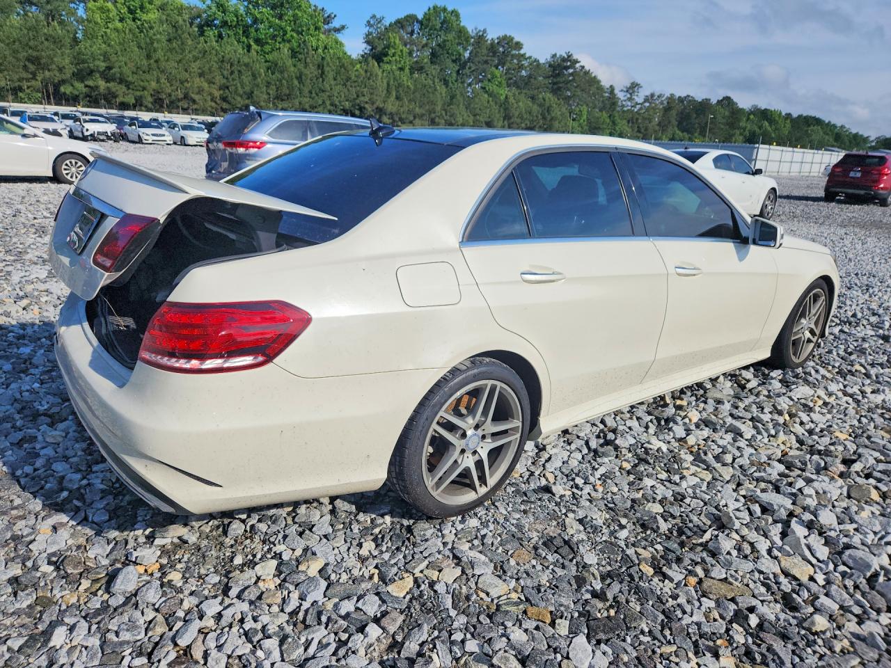 Mercedes-Benz E-Class 350