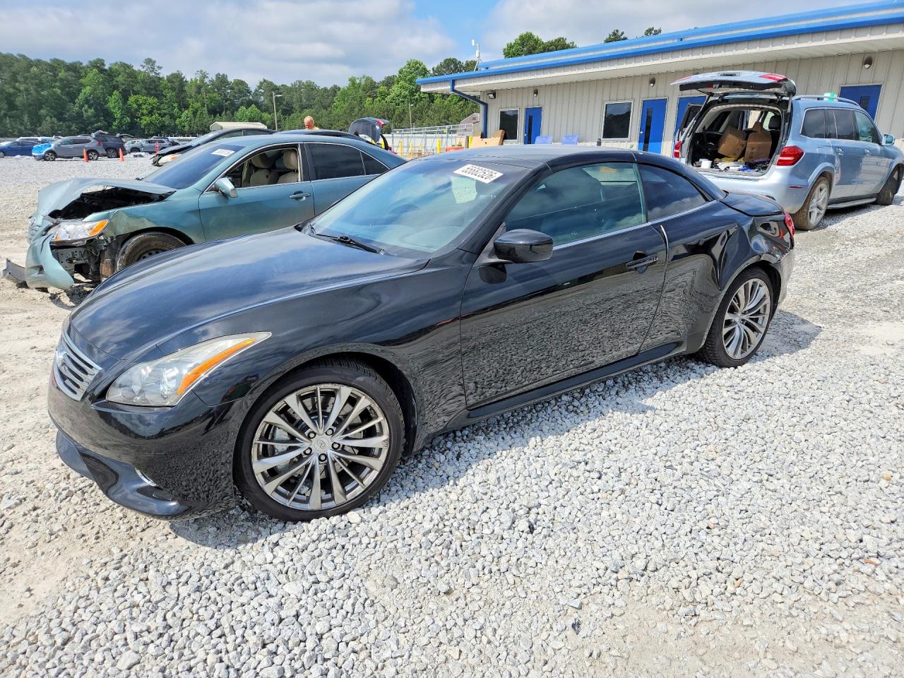 Salvage INFINITI G37 Image