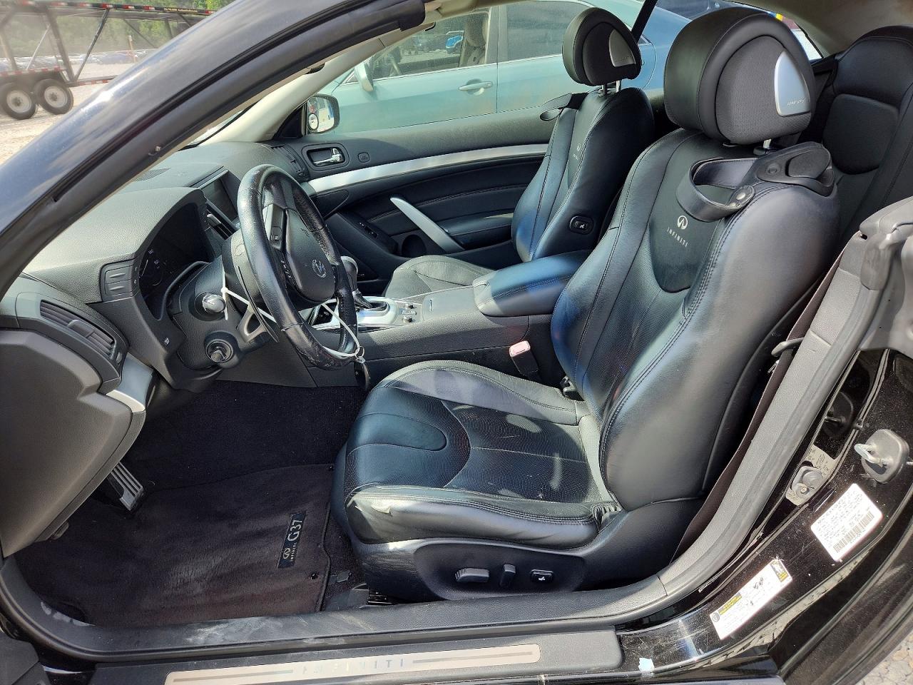 INFINITI G37 Base