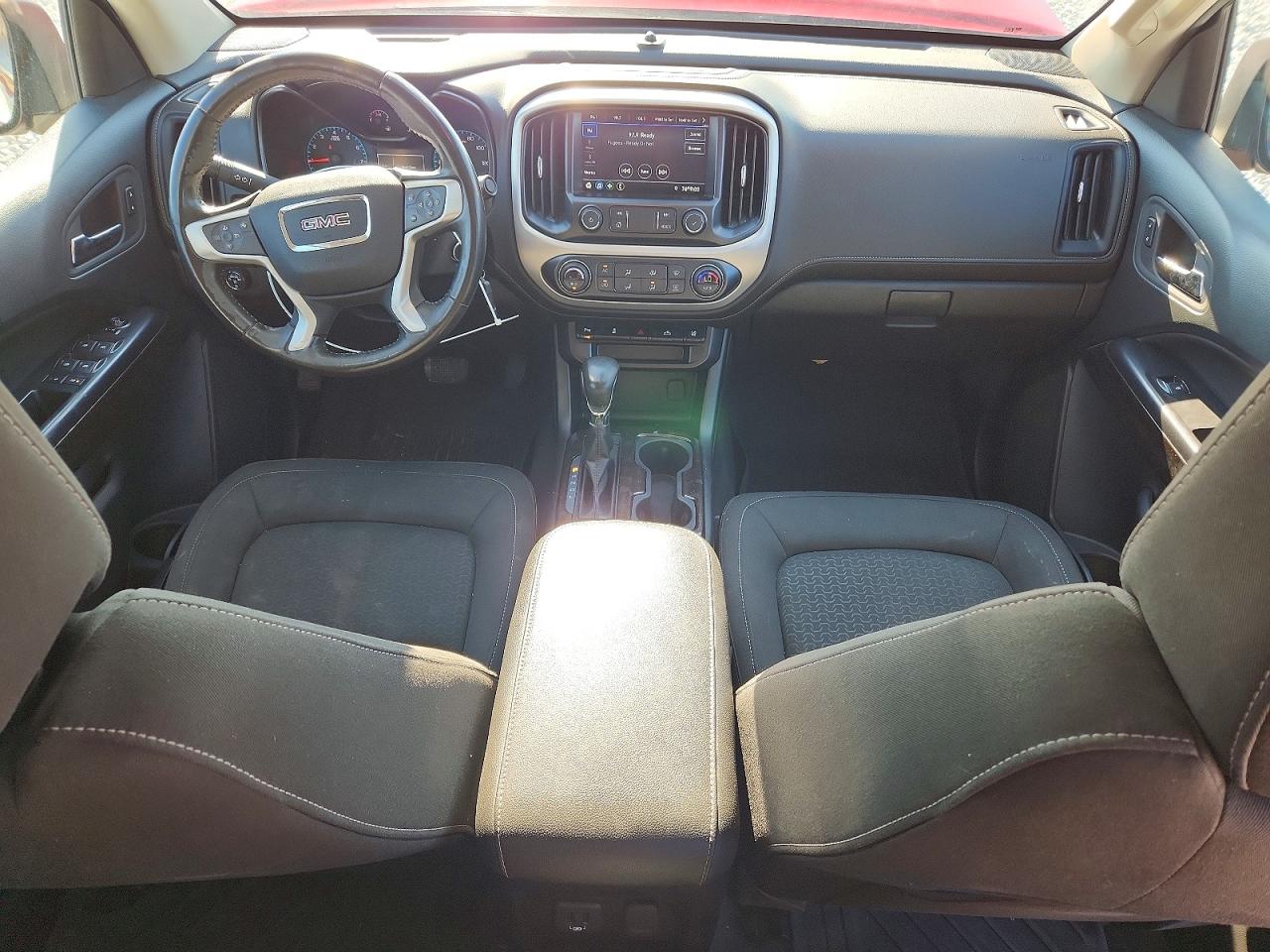 GMC Canyon Elevation