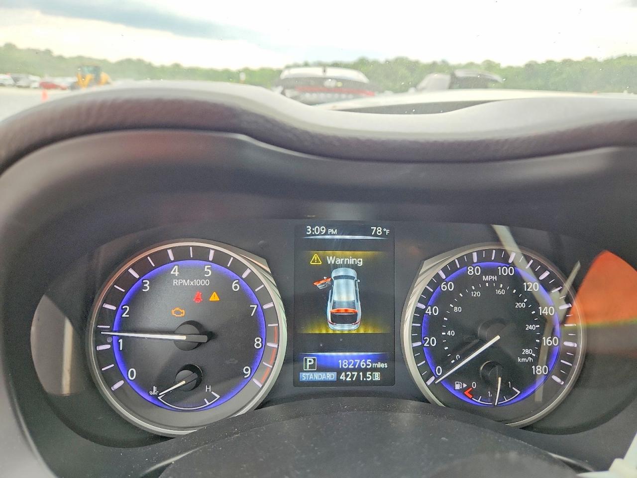 INFINITI Q50 Sport