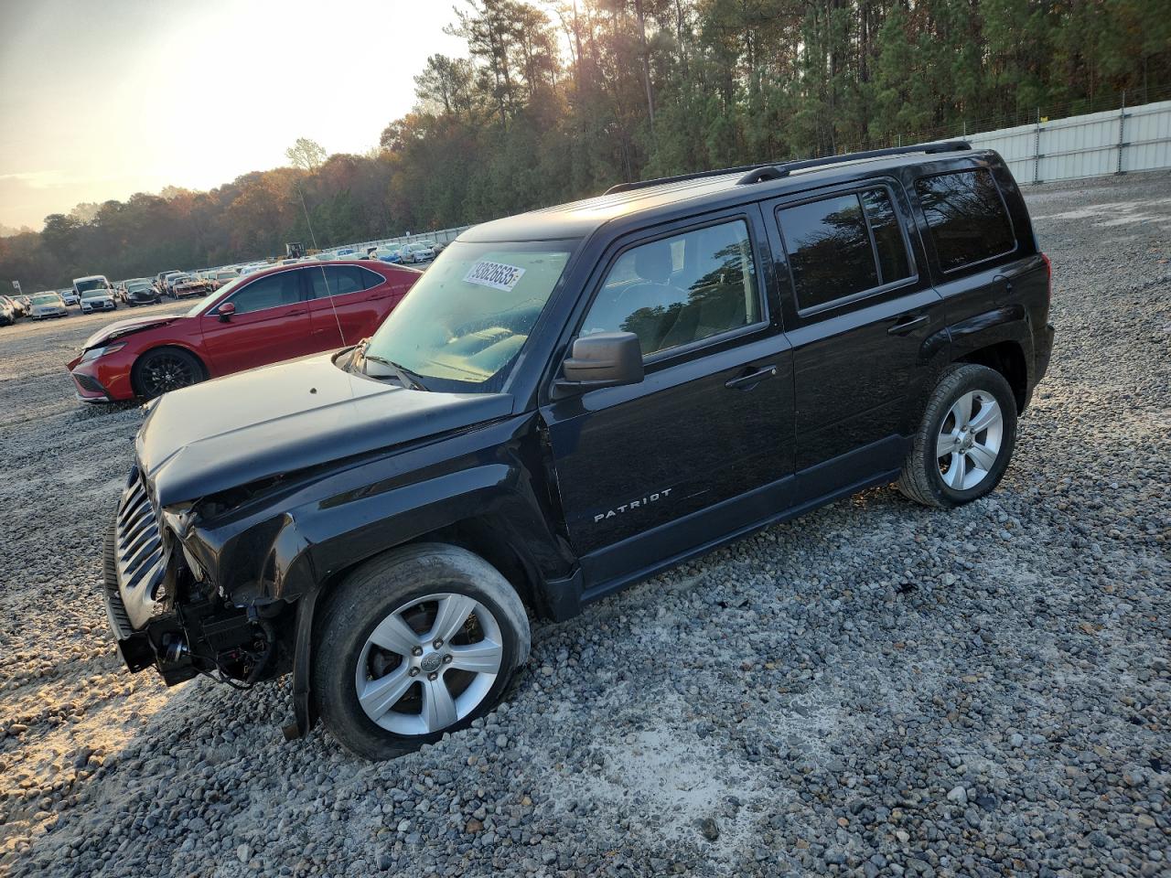 Salvage Jeep Patriot Image