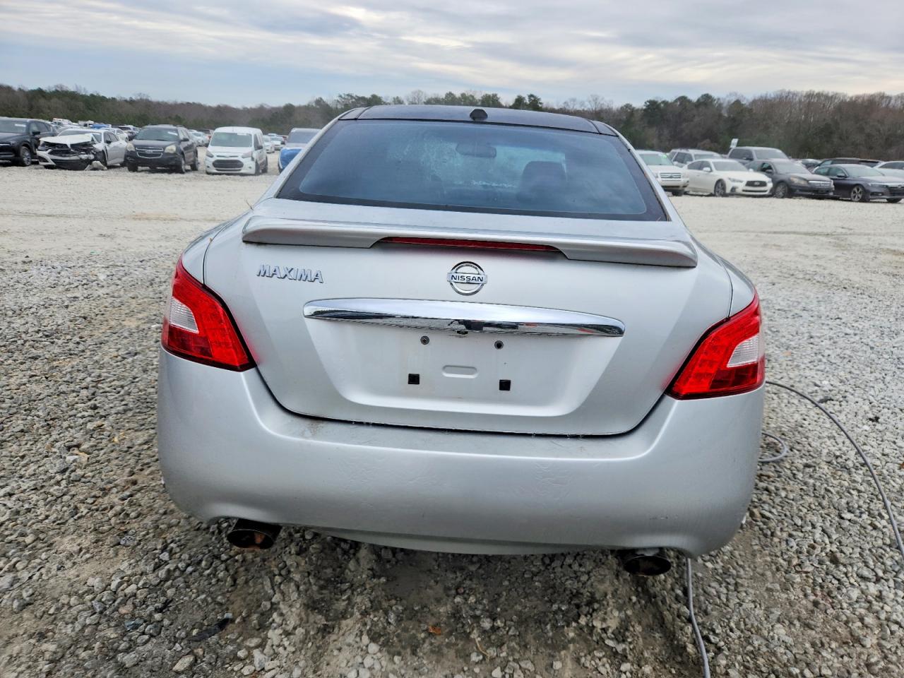 Nissan Maxima S