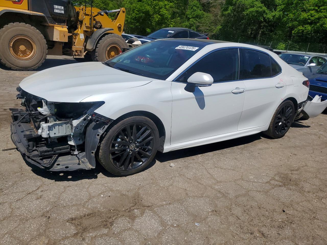 Salvage Toyota Camry Image