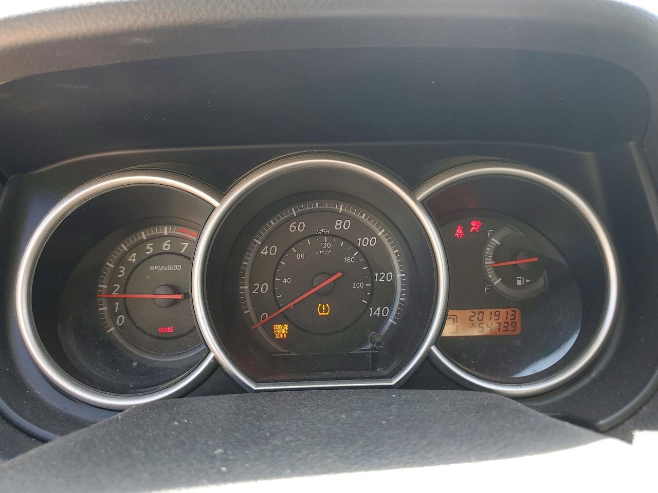 Nissan Versa 1.8 S