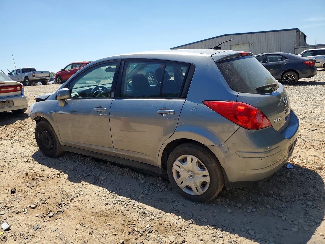 Nissan Versa 1.8 S