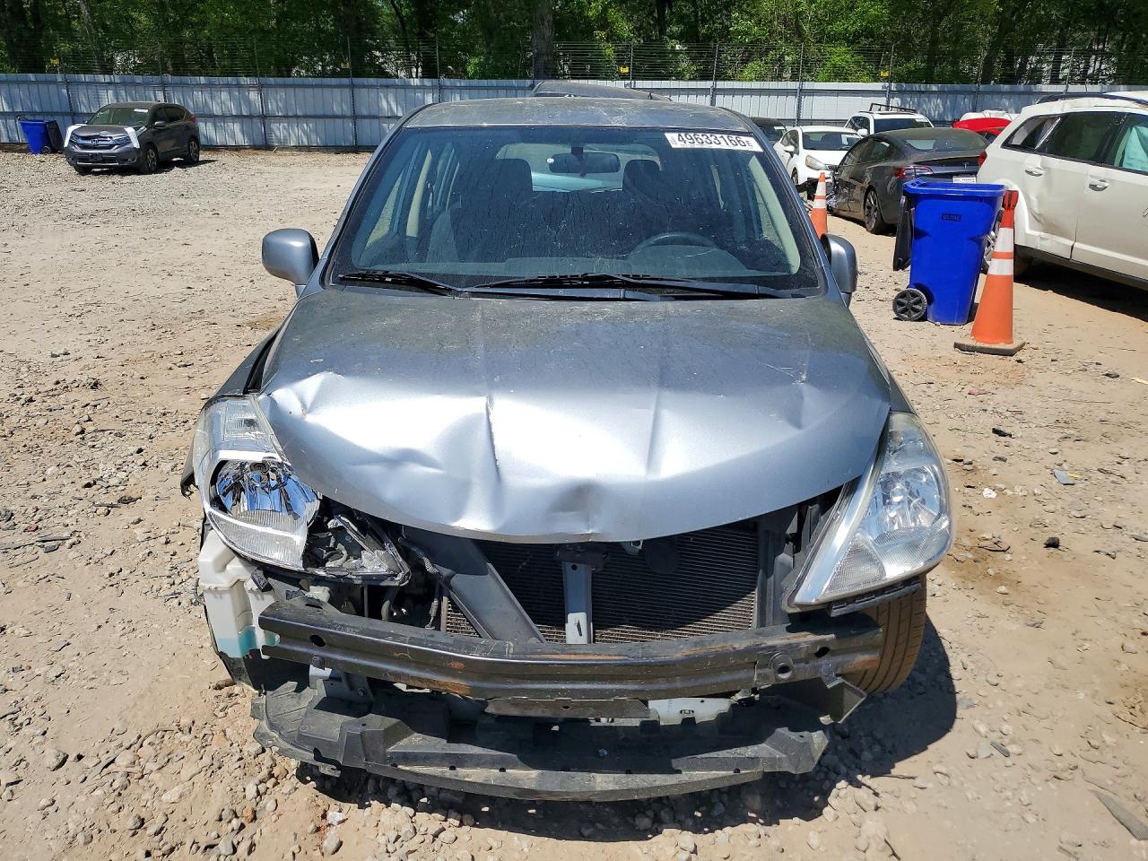 Nissan Versa 1.8 S