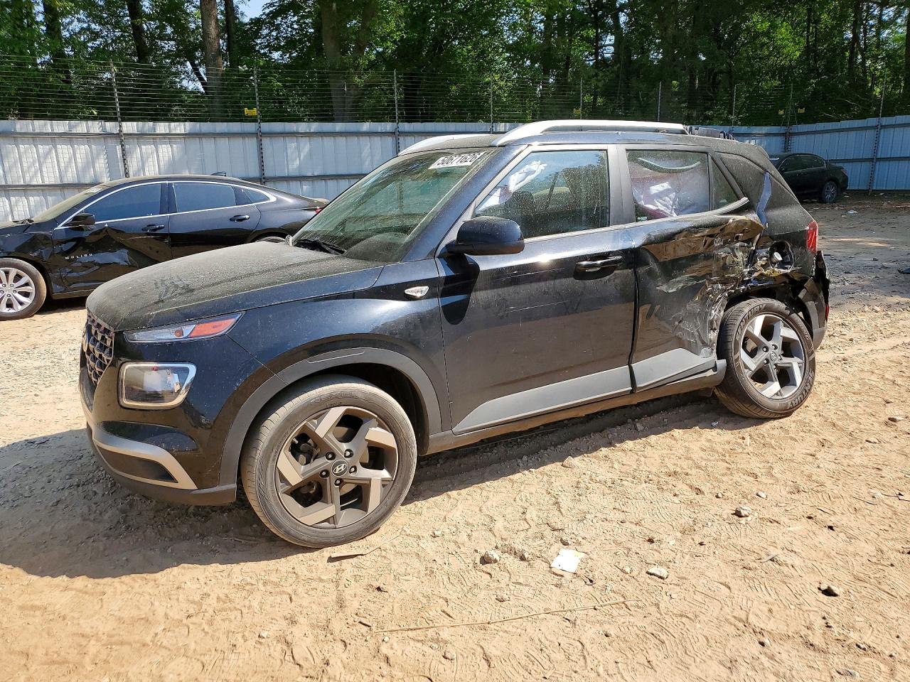 Salvage Hyundai VENUE Image