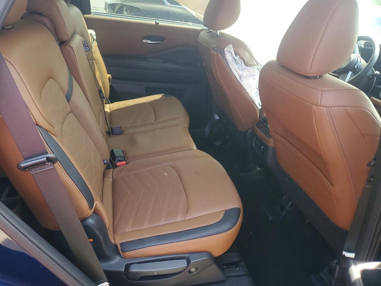 Nissan Pathfinder Platinum